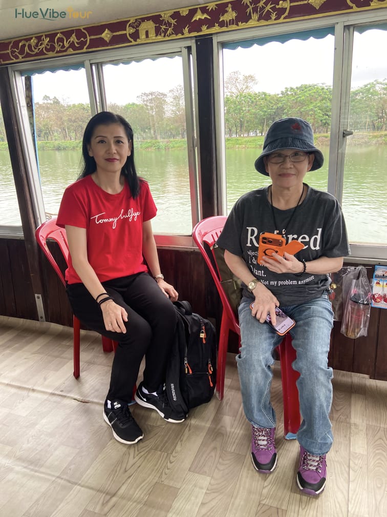 Hue tour photo 71