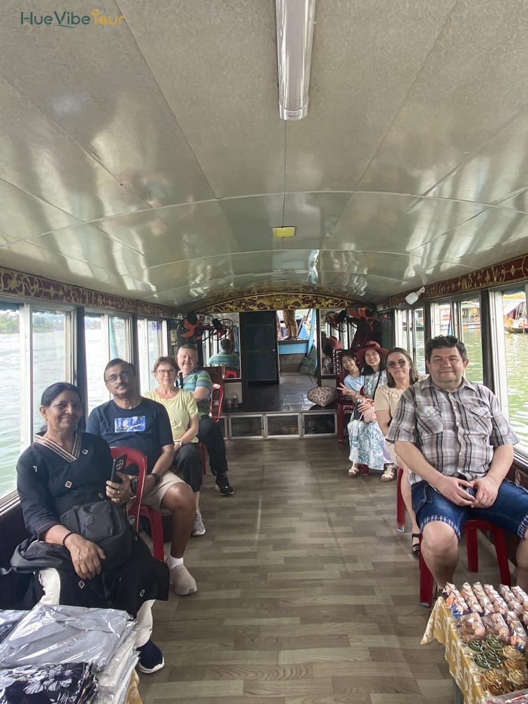 Hue tour photo 69