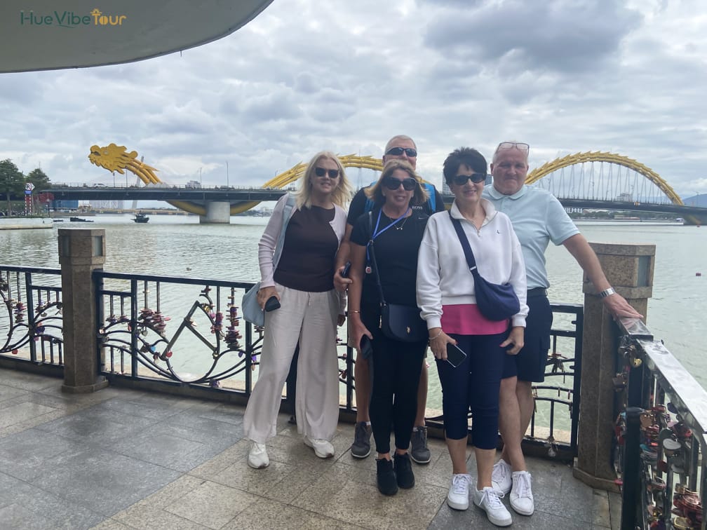 Hue tour photo 61