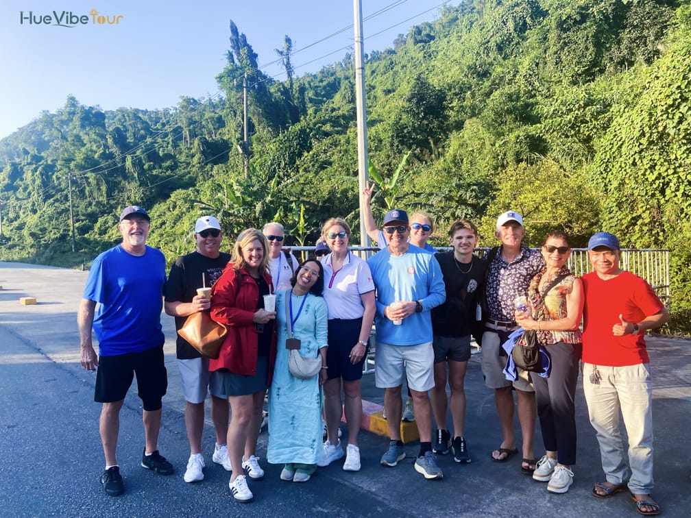 Hue tour photo 51