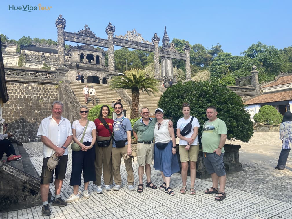 Hue tour photo 49