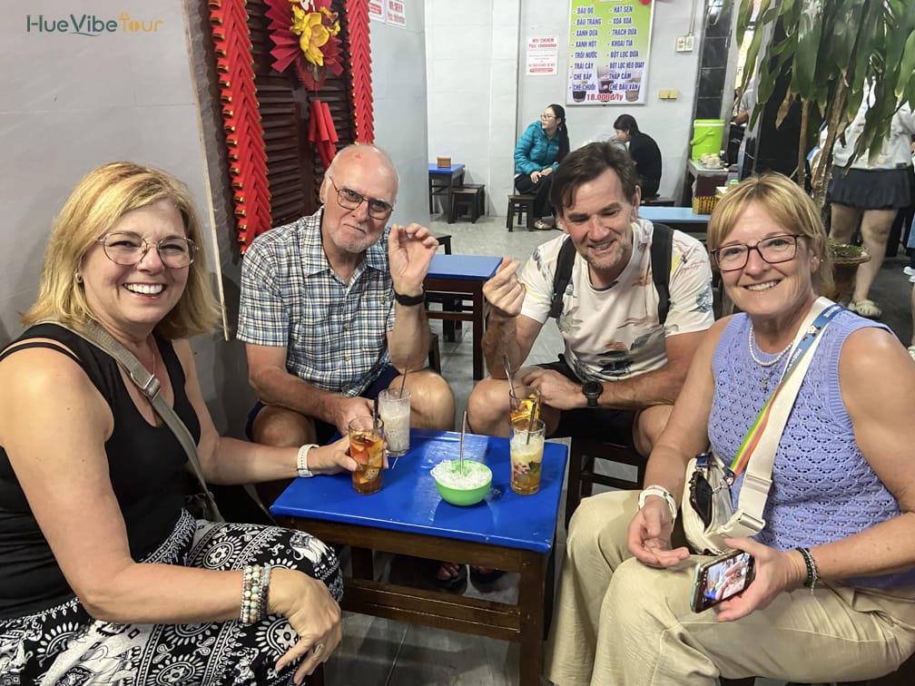 Hue tour photo 47