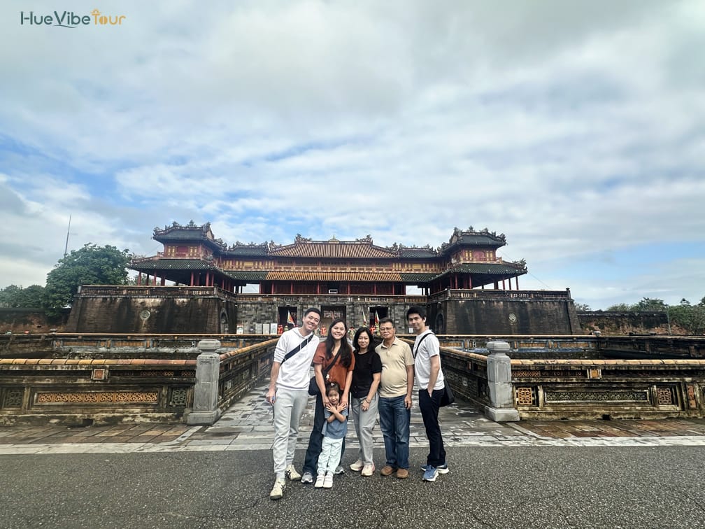 Hue tour photo 12