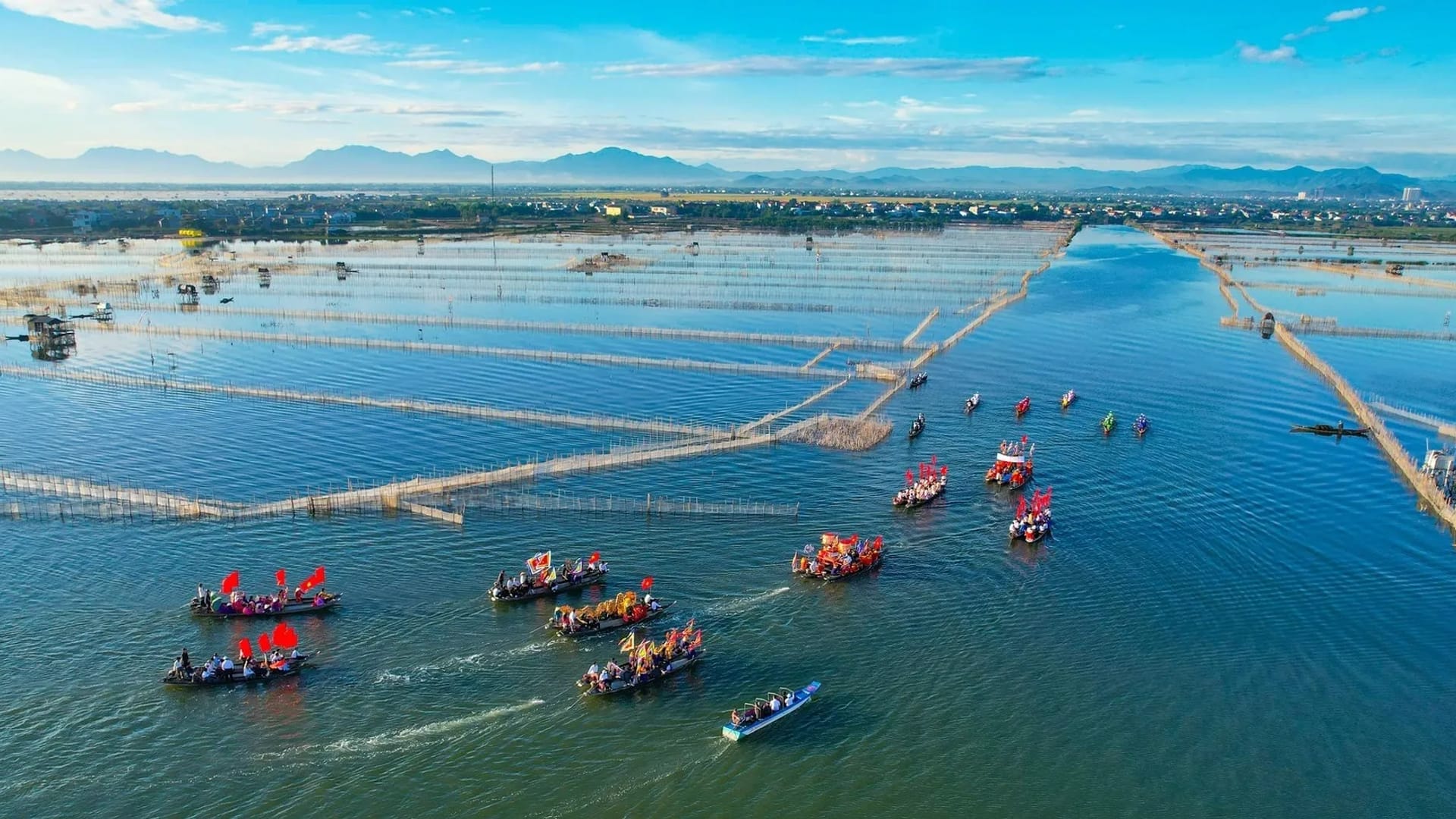 Tam Giang Lagoon Sunset Tour with SUP & Seafood Dinner — Hue tour
